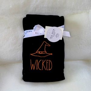 NWT Rae Dunn Wicked Witch Halloween hand towels